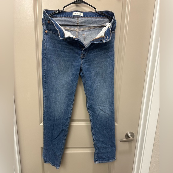 Madewell Perfect Vintage Jean in Maplewood Wash - Picture 4 of 4